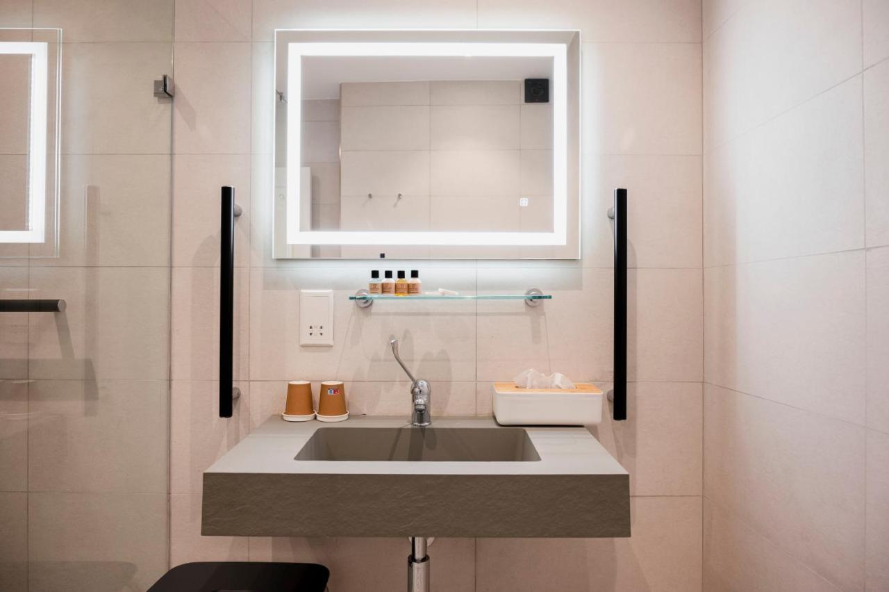 Townhouse17 Boutique Bed & Breakfast Victoria Ngoại thất bức ảnh