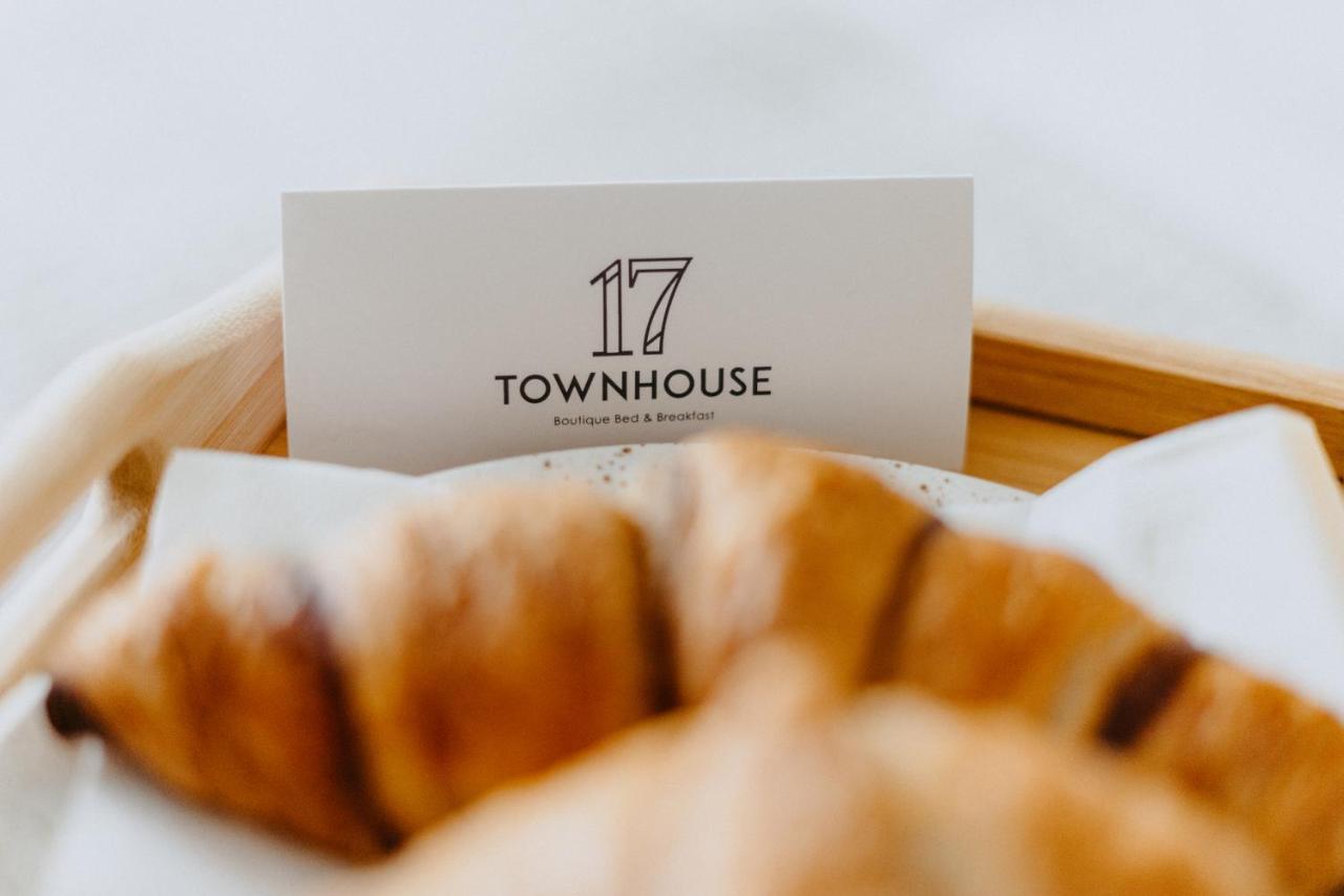 Townhouse17 Boutique Bed & Breakfast Victoria Ngoại thất bức ảnh